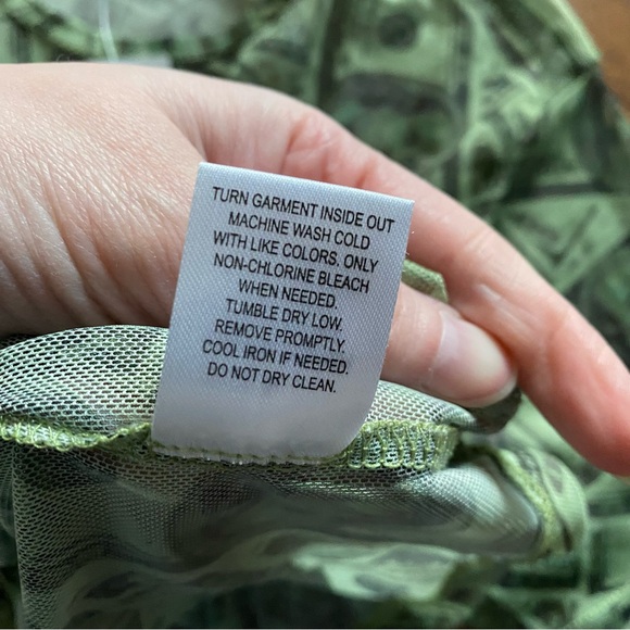 Windsor size large sheer money print top BNWT - Picture 2 of 5